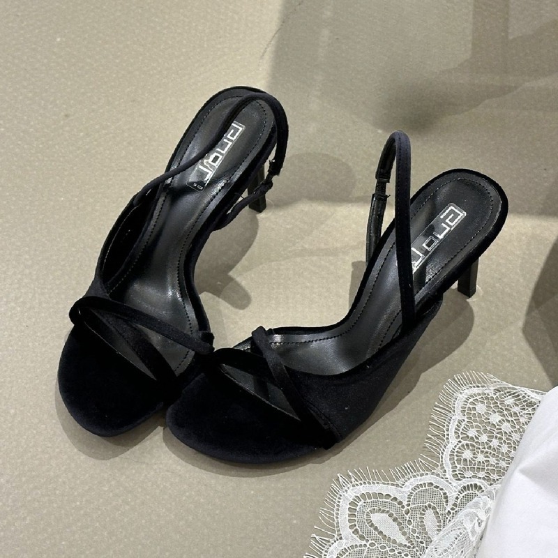 Velvet Luxury Women Heels Shoe - đánh giá và giá Luxury Lifestyle Products