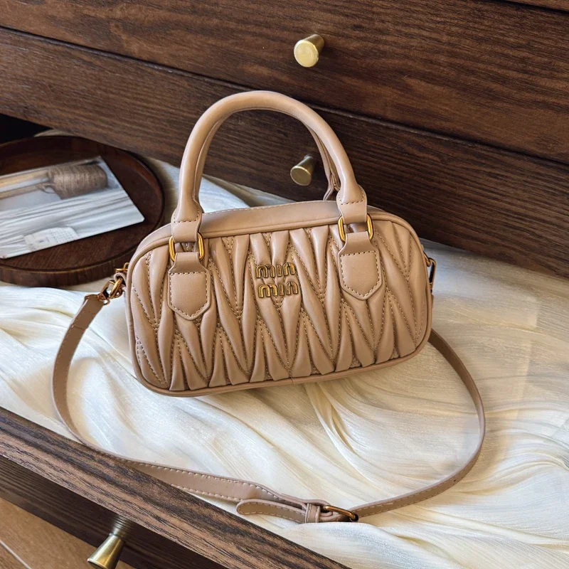 Women Luxury High End Leather  - đánh giá và giá Luxury Lifestyle Design