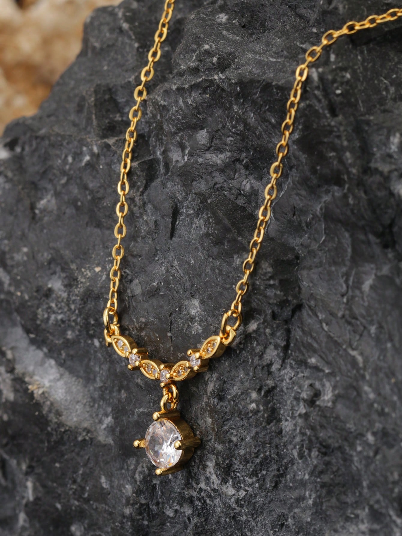 1 New Summer Style Necklace wi - đánh giá và giá Luxury Lifestyle Design